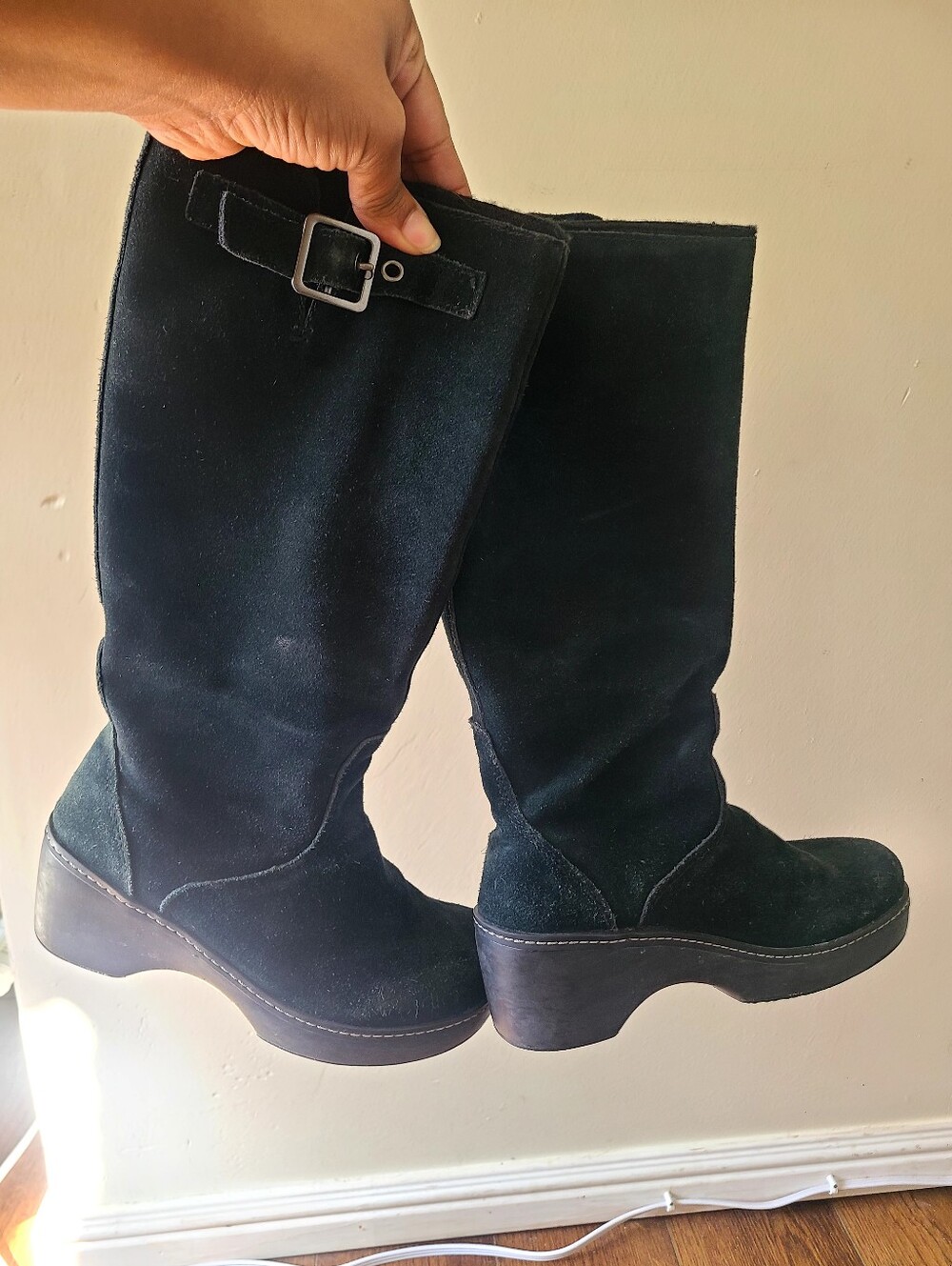Crocs Cobbler High Black Suede Knee High Wedge Boots Women’s 6